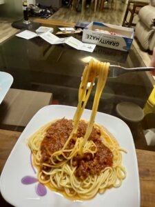 Spaghetti on a dessert fork